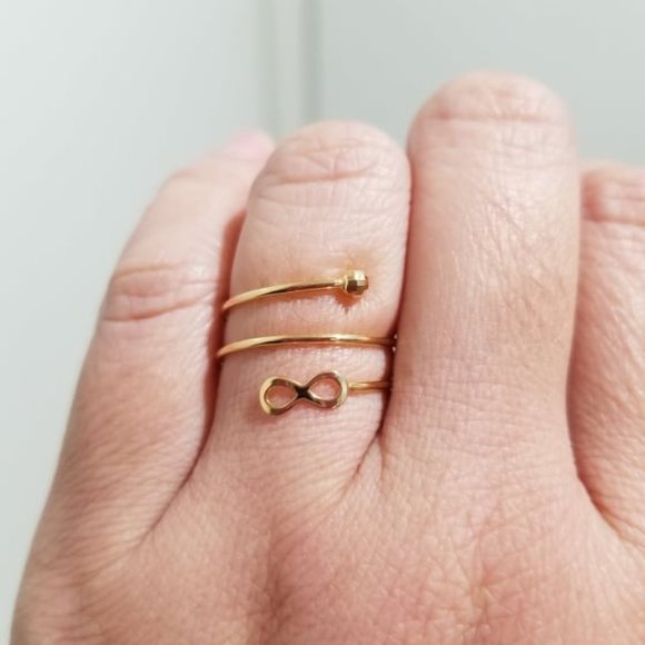 Infinity Design Ring Sz 8 - Picture 2 of 11